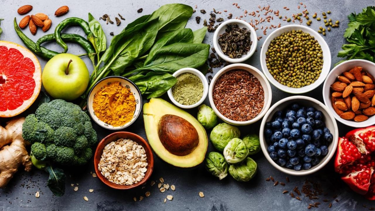 Plant-Based Diet Benefits: Why You Should Incorporate More Greens